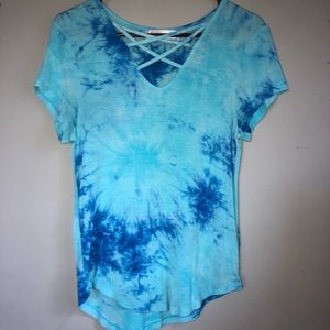 Blue tie-dye short sleeve top